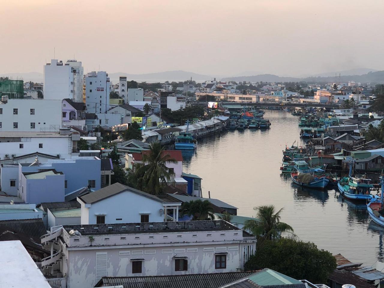 Khách sạn Tuyết Hiển Duong Dong Exterior foto